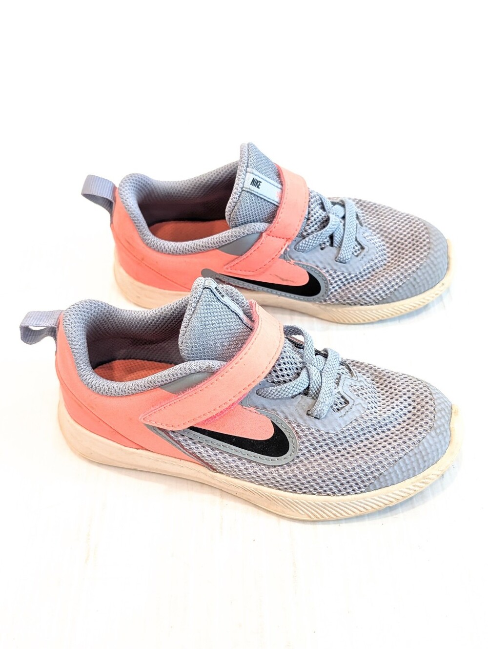 NIKE Downshifter Kids' Gray & Coral Athletic Sneakers With Strap Size 10 Toddler